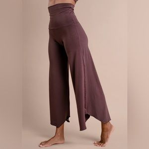 Indigo Luna Layla Flares